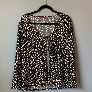 Vince Camuto NWOT Black and White Speckled Open Tied Blouse